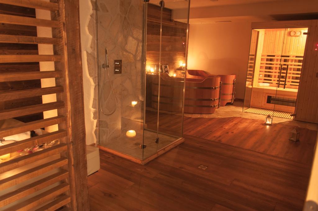 La Tana Dell'Orso Hotel & Spa 폰테디레뇨 외부 사진