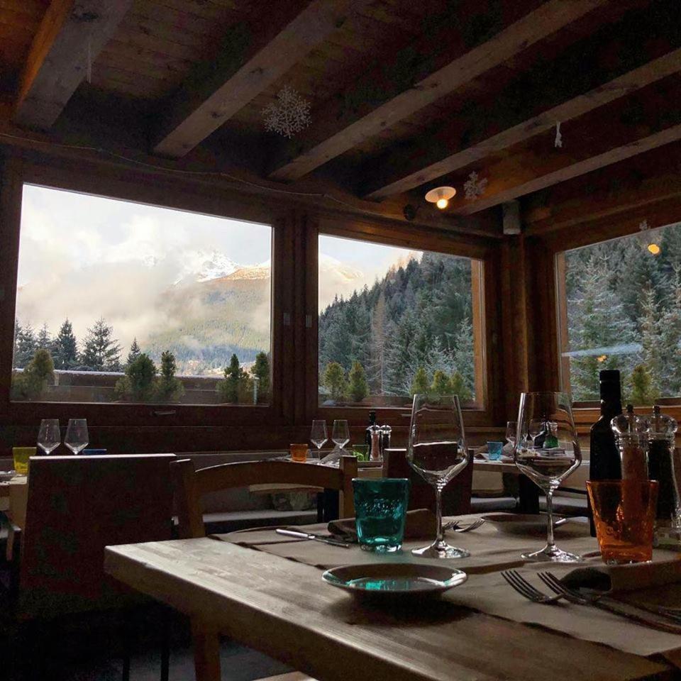 La Tana Dell'Orso Hotel & Spa 폰테디레뇨 외부 사진